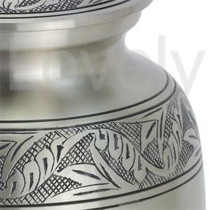 Urna Clásica de Latón Grabada con Laurel y Hojas, Urna para Cenizas de Adultos, Diseño Tradicional, Recuerdo Conmemorativo, Funeral, Entierro - Product Image 2