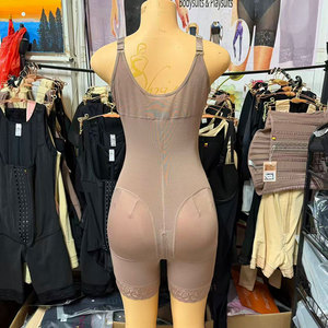 Body modellante intero da donna a maniche lunghe nero con scollo a V profondo, senza cuciture, snellente, push-up per glutei e fianchi - Product Image 5