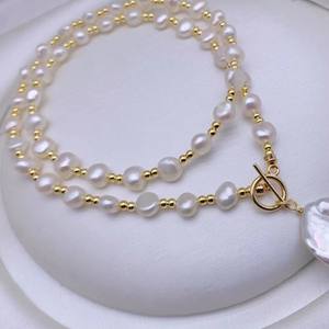 Collier de perles irrégulières de luxe léger de style baroque européen américain 7-8 pour un cadeau d'anniversaire ou de la Saint-Valentin pour femmes - Product Image 1