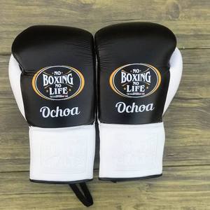 ชุดอุปกรณ์ชกมวยหนังวัวแท้สีขาวดำ ยี่ห้อ No Boxing No Life พร้อมอุปกรณ์ป้องกันศีรษะและอวัยวะเพศชาย แบบผูกเชือก คุณภาพสูง - Product Image 4