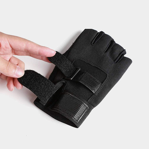 High Quality Weightlifting Gloves with Palm Cushioning for Heavy Lifting and Strength Development - Product Image 2