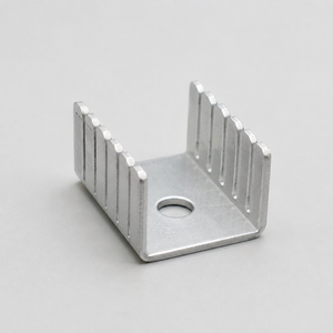 Fabrication de tôles en aluminium OEM ODM - Pièces estampées en aluminium, dissipateur thermique estampé - Product Image 1
