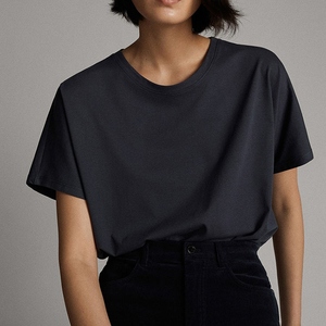 Jersey uni décontracté en coton/fibre de bambou, teint en fil, avec logo personnalisé brodé ou imprimé, coloris noir et blanc, style mode. - Product Image 4