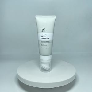 Emballage en tube de plastique PE de haute qualité pour cosmétiques avec un capuchon en silicone unique et pratique pour le massage du visage et le nettoyage - Product Image 3