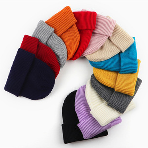 Bonnet tricoté personnalisé pour homme en acrylique, style pêcheur, avec logo brodé 3D, chaud et à revers côtelé - Product Image 1