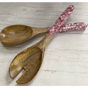 ชุดช้อนส้อมไม้ทำมือเคลือบเงาสำหรับเสิร์ฟสลัด ขายดี ใช้ในครัว - Product Image 2