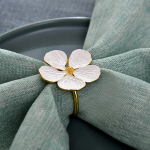 Modern Metal Napkin Rings Circle Shape 4.5 Cm Width Durable Wedding <b>Table</b> Decoration - Product Image 4