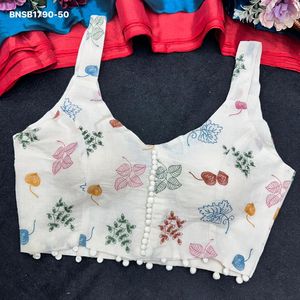 เสื้อผ้าฝ้ายคอดี้แคมบริคสวยงาม ตกแต่งด้วยงานปักหลายเส้นและเลื่อม แบบไม่มีแขน บุฟองน้ำ คอวีด้านหลัง ราคาขายส่ง - Product Image 4