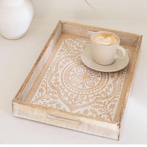 ถาดไม้มะม่วงทรงสี่เหลี่ยมผืนผ้า งานฝีมือพร้อมหูจับ เหมาะสำหรับเสิร์ฟ ตกแต่งบ้าน โต๊ะกาแฟแบบออตโตมัน และใช้สำหรับขายส่ง - Product Image 1