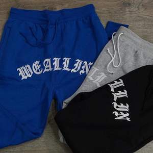 Conjunto Deportivo de Dos Piezas Personalizado con Logotipo y Color para Invierno, Pantalón y Sudadera con Cremallera de Algodón Suave con Serigrafía - Product Image 3