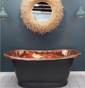 Baignoire autoportante en laiton de qualité hôtelière de luxe, baignoire en métal massif pour villa, spa à domicile et design d'intérieur de salle de bain haut de gamme - Product Image 1