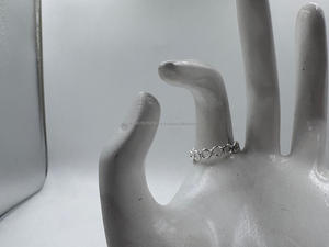 El mejor precio para los anillos de piedras preciosas de plata con detalles intrincados de mujer Elegancia atemporal para cada ocasión, incluidas las fiestas - Product Image 3