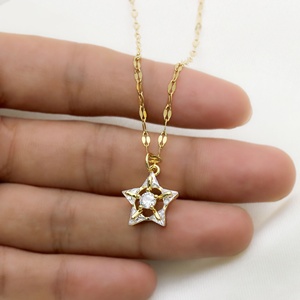 สร้อยคอพร้อมจี้รูปดาวเปิดประดับเพชร CZ ใส เงินแท้ 925 ชุบทองคำขาว ขายส่ง Memoria Jewels - Product Image 3