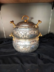 Casserole ronde en métal avec couvercle, design chinois traditionnel, poignées en alliage de zinc, extérieur poli, ustensile de cuisson durable - Product Image 4
