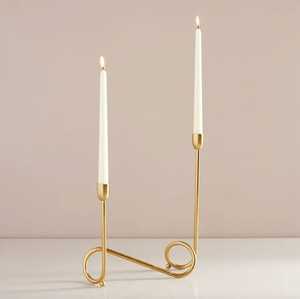 เชิงเทียนทองเหลืองห้าแขน ฐานหกเหลี่ยม ดีไซน์ทนทานสำหรับตกแต่งบ้าน - Product Image 2