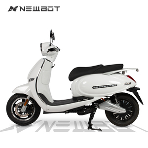 Scooter électrique rétro 2 kW 45 km/h 72 V 26 Ah, cyclomoteur électrique avec pneus de 12 pouces et frein à disque avant, motos électriques - Product Image 4