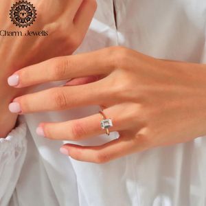Bague de fiançailles classique pour femme Charm Jewels en or 10K plaqué or, sertie de moissanite taille coussin, certifiée IGI, 3 grammes - Product Image 6