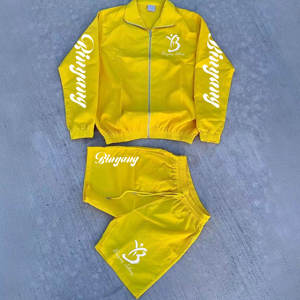 Ensemble de survêtement rouge RICHOUTRIDER pour homme, veste à fermeture éclair à manches longues, short à cordon de serrage, séchage rapide, design uni sportif, printemps, adulte - Product Image 4