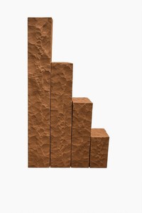 Grocon Kandla Grey Sandstone Palisades, piedra natural de diseño moderno con superficie partida para bordes de jardín y paisajismo exterior. - Product Image 2