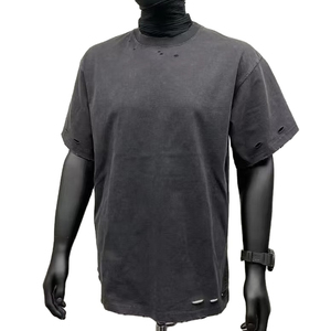 เสื้อยืดผู้ชายสไตล์ดิสเทรส ราคาถูกจากโรงงาน คุณภาพเยี่ยม ระบายอากาศได้ดี รับสกรีนโลโก้/สีตามสั่ง เสื้อยืดดิสเทรสสุดฮิต น้ำหนักเบา - Product Image 1