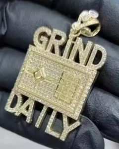 Colgante VVS Moissanite estilo Hip Hop, chapado en oro sobre plata 925, con incrustaciones de circonitas, bicolor, estilo Bust Down, para hombre. - Product Image 1