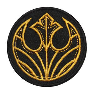 Patchs brodés personnalisés en PVC de qualité supérieure – Meilleur fournisseur en gros pour vêtements – Nouveaux produits – Chapeau Cœur Fleur - Product Image 2