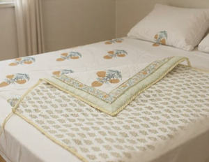 Parure de lit de luxe en coton 300 fils, imprimée pigmentairement, motif floral Jaipur, écologique, durable, toutes saisons, réversible, lavable en machine - Product Image 2