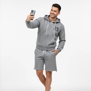Ensemble survêtement décontracté unisexe 2 pièces avec logo personnalisé, sweat à capuche gris zippé et short en maille gaufrée texturée cloutée, style streetwear OEM ODM - Product Image 5