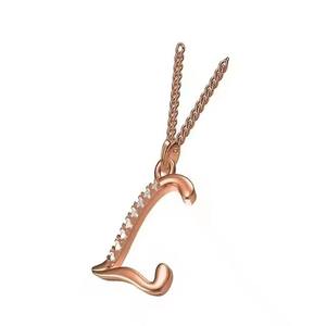 Collier pendentif lettre en or rose 18 carats tendance, élégant charme lettre L pour femme, idée cadeau parfaite - Product Image 1