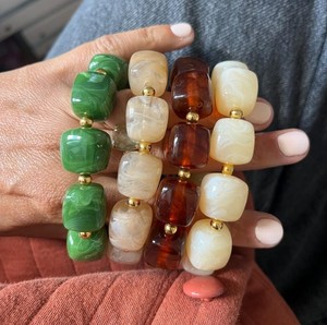 Bracelet vintage en résine écologique à perles rondes, cadeau pour femme, mode rétro, produit transfrontalier très vendu, artisanat intemporel fait main - Product Image 1