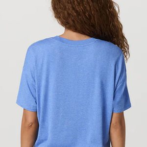 T-shirt imprimé pour femmes, tendance inspirée / Vêtement décontracté, couleur unie avec logo personnalisé, design oversize, T-shirt femme, mode avant-gardiste - Product Image 6
