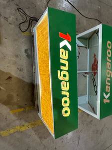 Vitrine en métal avec éclairage LED et fond solide |   Recyclable, haute qualité, taille personnalisable |   Service OEM disponible - Product Image 4