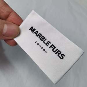Étiquettes tissées en satin personnalisées, étiquettes imprimées pour vêtements, étiquettes d'emballage de logo haut de gamme, étiquettes de vêtements en gros - Product Image 3