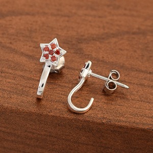 Pendientes de Plata de Ley 925 con Forma de Estrella y Circonitas Rojas, Estilo Bonito para Uso Diario de Mujeres - Product Image 4