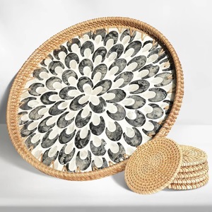 Plateau décoratif rond en rotin avec motif mosaïque floral, style bohème, plateau de service pour la décoration de table - Product Image 2