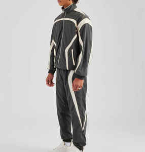 Conjuntos Deportivos de Invierno para Hombre al por Mayor, Personalizados, de Secado Rápido, 100% Poliéster, con Capucha, Cintura Elástica, Corte Regular, Color Sólido - Product Image 1