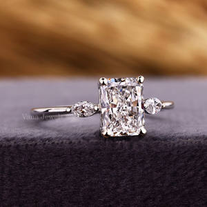 Anillo de compromiso de diamante cultivado en laboratorio de corte radiante, corte lateral de marquesa, estilo de tres piedras en oro blanco de 18 quilates de moda para regalos de aniversario - Product Image 5