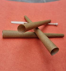 Rouleaux de papier de chanvre américain brun roulé à la main Tubes joliment roulés à la main en vrac Fourniture d'usine Meilleur prix pointes de bois et de verre - Product Image 6