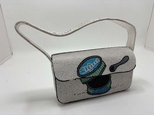 Sac à main élégant brodé et perlé de qualité export, durable et léger, pour femme, idéal pour les soirées, mariages et fêtes, en vente - Product Image 3