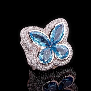 Anillo de diamantes de moissanita con incrustaciones de mariposa, plata 925, engaste pavé, piedra azul, anillo llamativo para mujer - Product Image 4