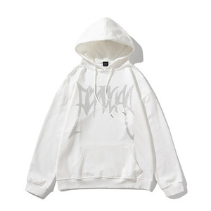 Pull à capuche ample personnalisé pour homme, avec lettrage gothique et détails en strass, idéal pour le streetwear européen et américain. - Product Image 2