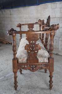 Sofá antiguo victoriano neorenacentista de madera tallada - Product Image 6