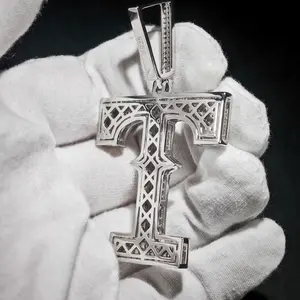 Pendentif personnalisé lettre T en argent sterling avec moissanite ronde de 3,50 carats pour femme, cadeau hip-hop - Product Image 2