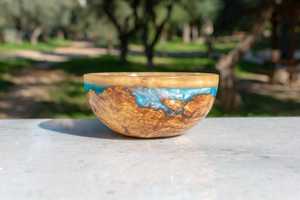 ชามไม้เรซิ่นธรรมชาติรักษ์โลก ขัดเงาอย่างดี สำหรับเสิร์ฟสลัด งานเลี้ยง งานปาร์ตี้ ชามไม้เคลือบอีพ็อกซี่เรซิ่น - Product Image 2