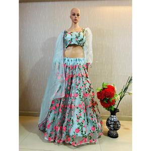 Lehenga choli ชุดงานเย็บปักถักร้อยที่สวยงามสำหรับงานปาร์ตี้ - Product Image 3