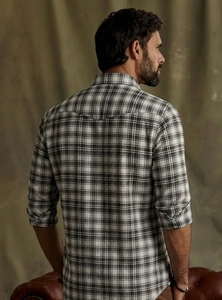 เสื้อเชิ้ตผ้าฝ้ายลายสก็อตผู้ชาย ENOVATE แบบกระดุมสองแถว แขนยาว ปกคอพับ สไตล์ลำลอง ระบายอากาศได้ดี เหมาะสำหรับฤดูร้อน - Product Image 3