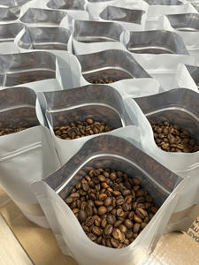 Café en grains torréfiés de haute qualité à prix compétitif, torréfaction légère, pour le café filtre, le pour-over et le V60, 100% Robusta du Vietnam - Product Image 2