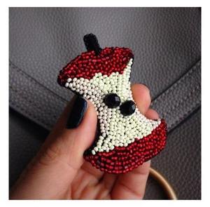 Porte-clés brodé artisanal personnalisé en perles (banane/cerise/fraise/soleil/hibou/vin) pour sacs, breloque fabriquée à la main en Inde, Etsy - Product Image 6