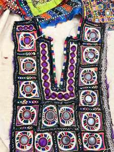 Parche de cuello indio vintage hecho a mano con bordado de hilo y espejo, aplique de costura artesanal, gran cuello Banjara vintage - Product Image 4