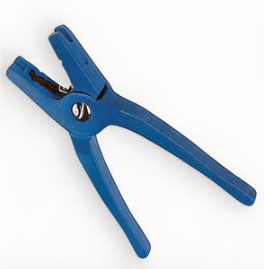 Cozy Steel Veterinary Instrument <b>Pliers</b> <b>Small</b> Aluminum Livestock Ear Tag Applicator with Spare Pin for Pig Installation - Product Image 1